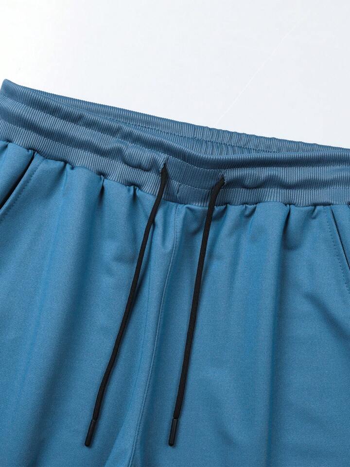 Men's Fitness Drawstring Hoodie And Sweatpants Sports Suit