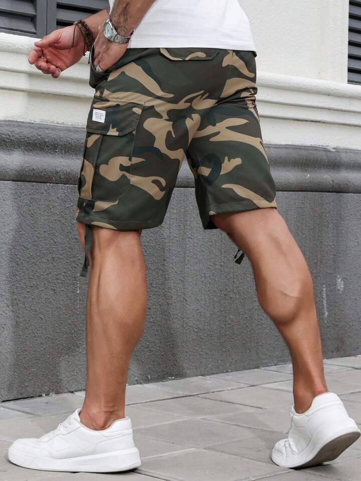 Chillmode Men's Letter Print Camo Workwear Shorts With Pockets, Casual